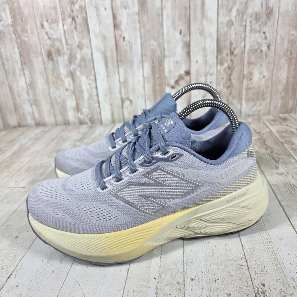 New Balance Fresh Foam X 880 v13 Womens 7.5 Light Blue Silver Running W880O13